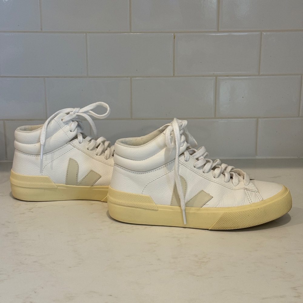VEJA Minotaur High Top Sneaker size 5 - Picture 3 of 10
